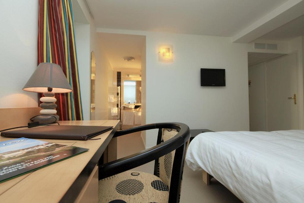 Logis Hotel Restaurant Auberge De La Xaintrie Saint-Privat  Room photo