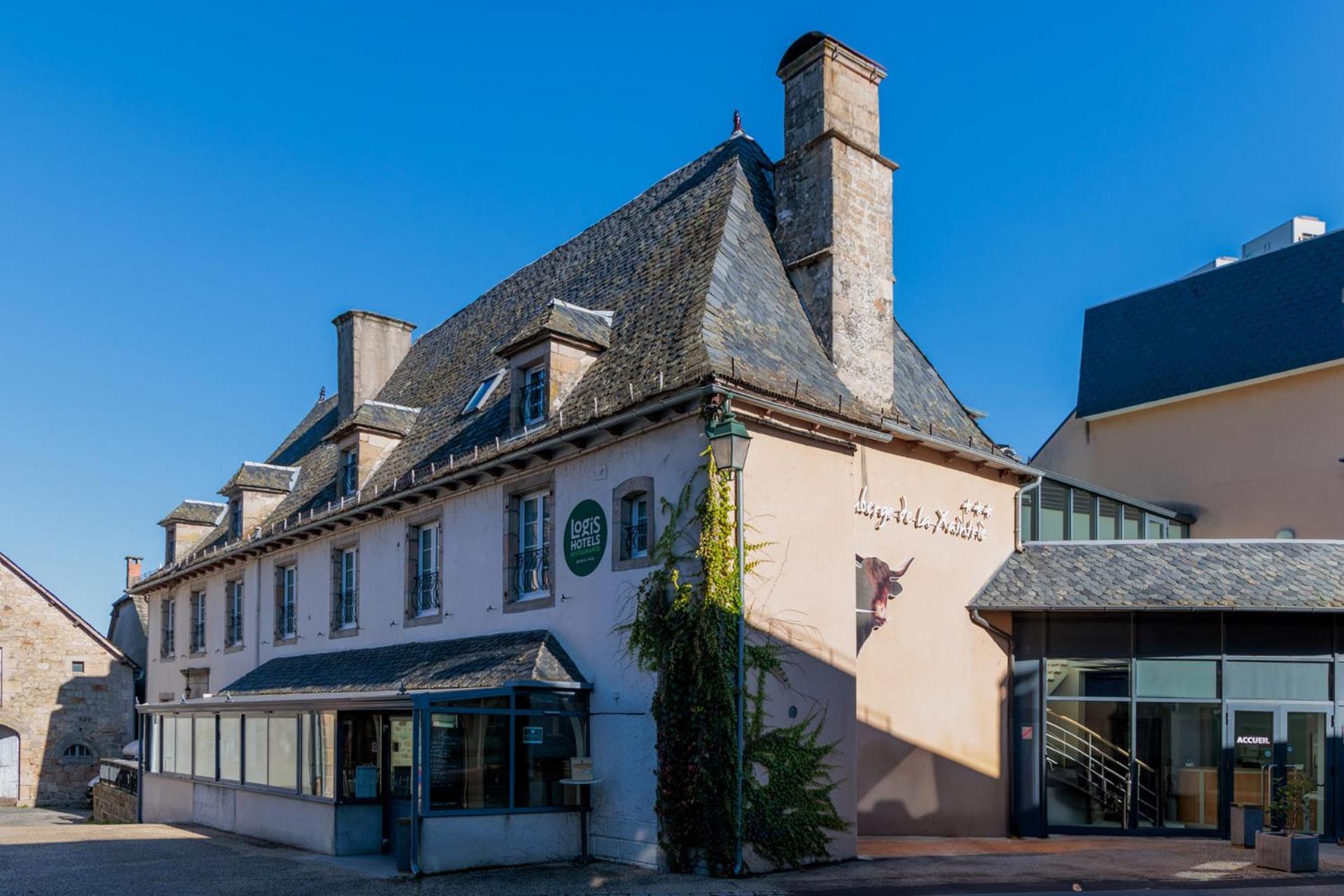 Logis Hotel Restaurant Auberge De La Xaintrie Saint-Privat  Exterior photo
