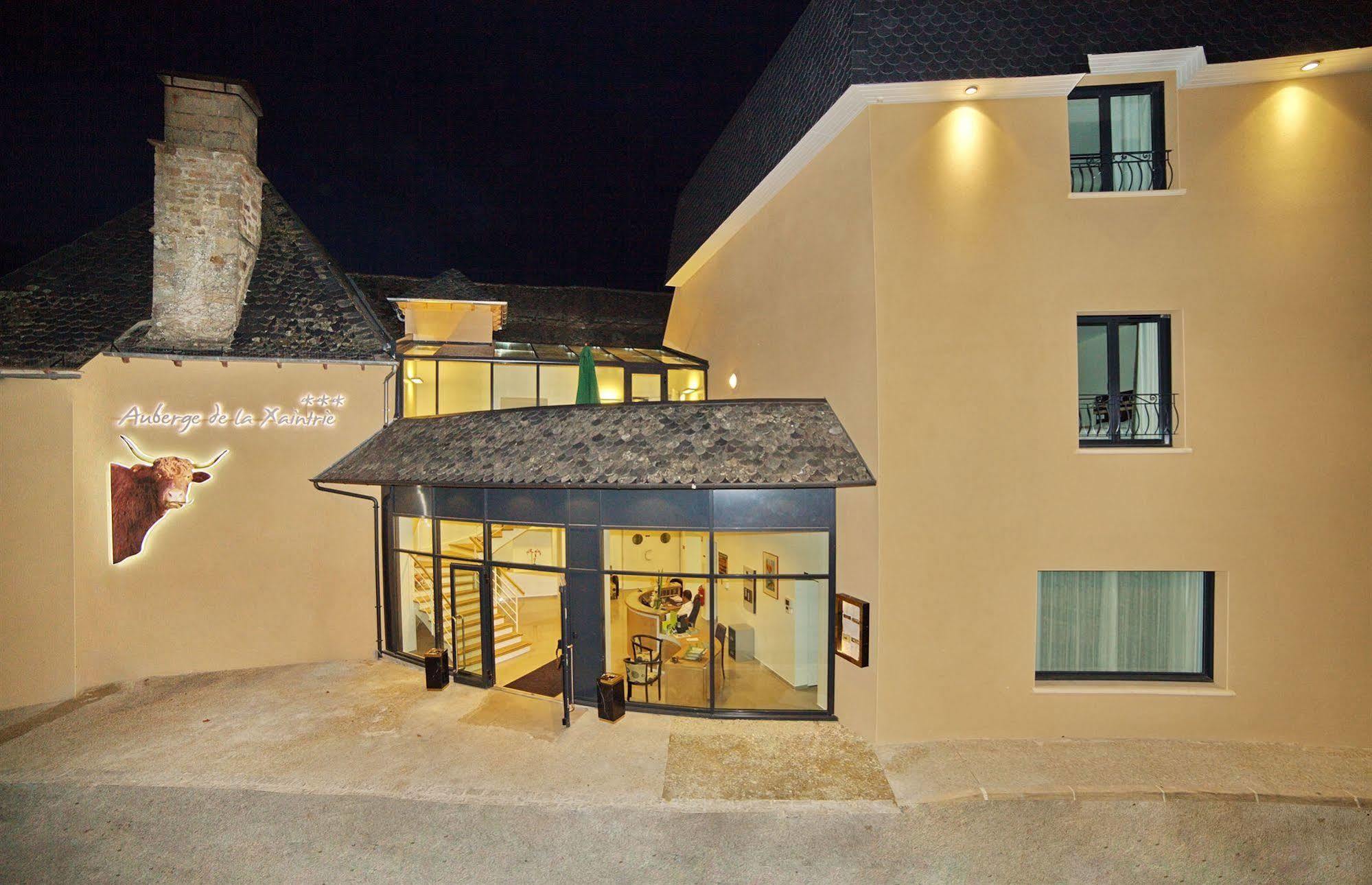 Logis Hotel Restaurant Auberge De La Xaintrie Saint-Privat  Exterior photo